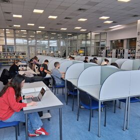 biblioteka-seminar-diplomna-teza-5-03_280x280_crop_478b24840a